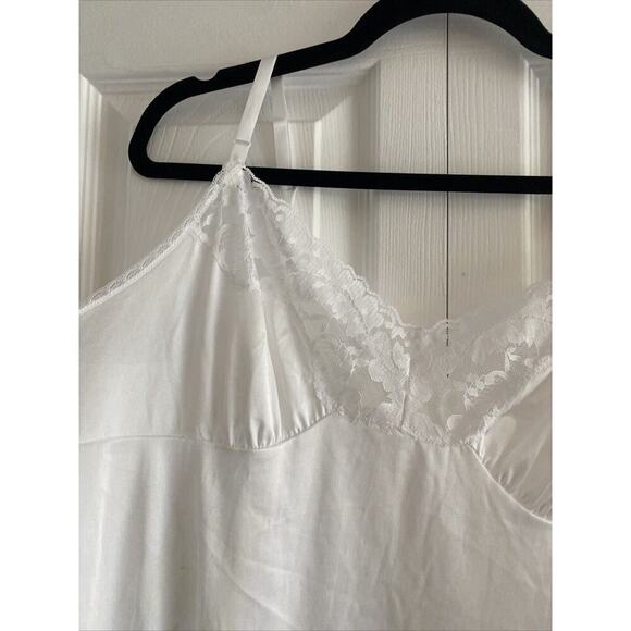 Vassarette Woman Comfortable Lingerie ivory White Full Lace Slip‎ New nightie - Picture 2 of 6